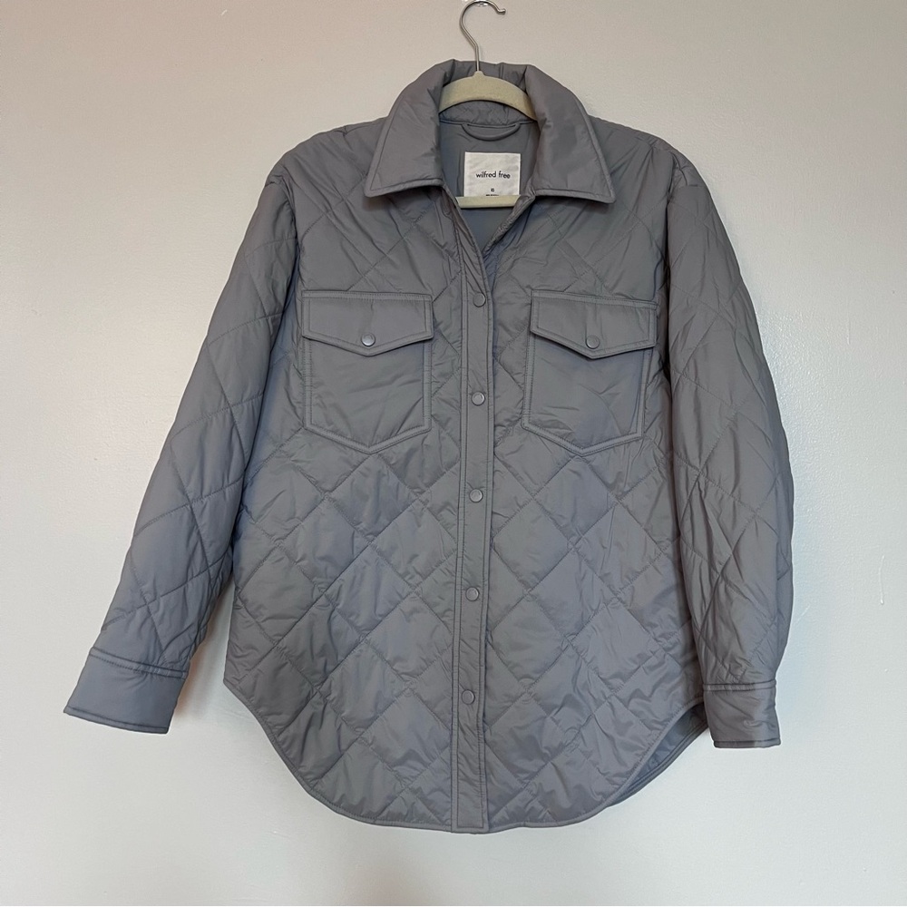Aritzia Wilfred Ganna Quilted Snap Button Jacket